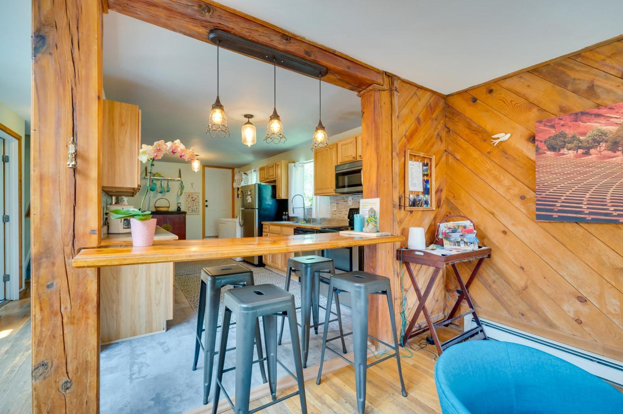 Stunning Golden Home With Deck About 35 Mi To Denver! Exterior foto